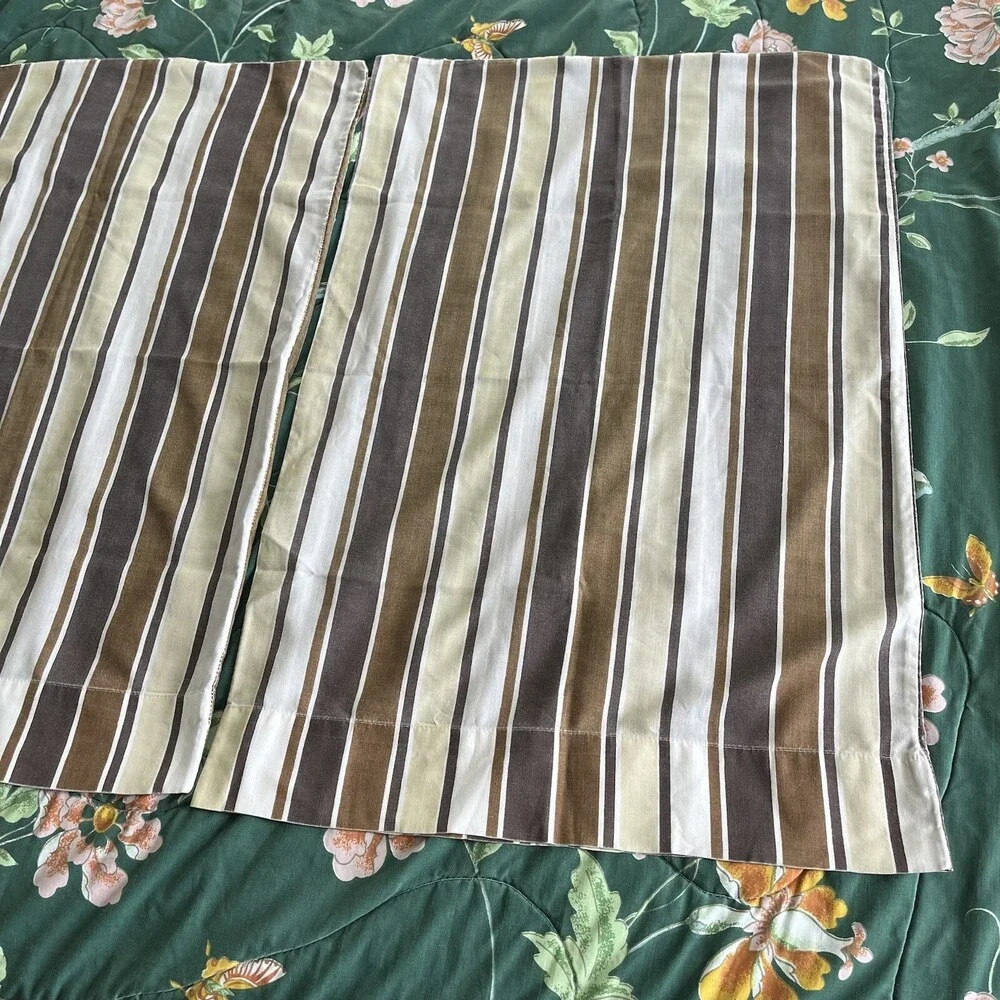 Pequot add vintage